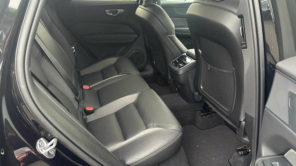 Volvo XC60 Plus, B5 Awd Mild Hybrid, Dark SR73KKS Black #6