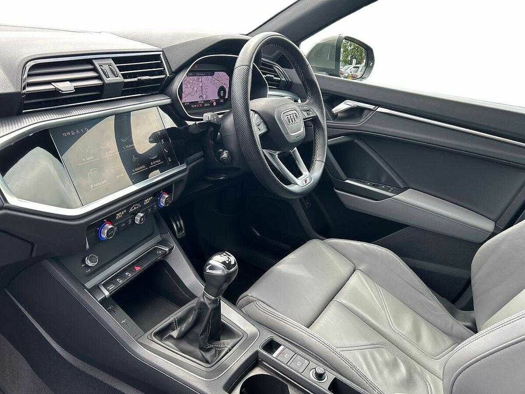 Audi Q3 S Line 35 Tfsi 150 Ps 6-Speed Grey #2