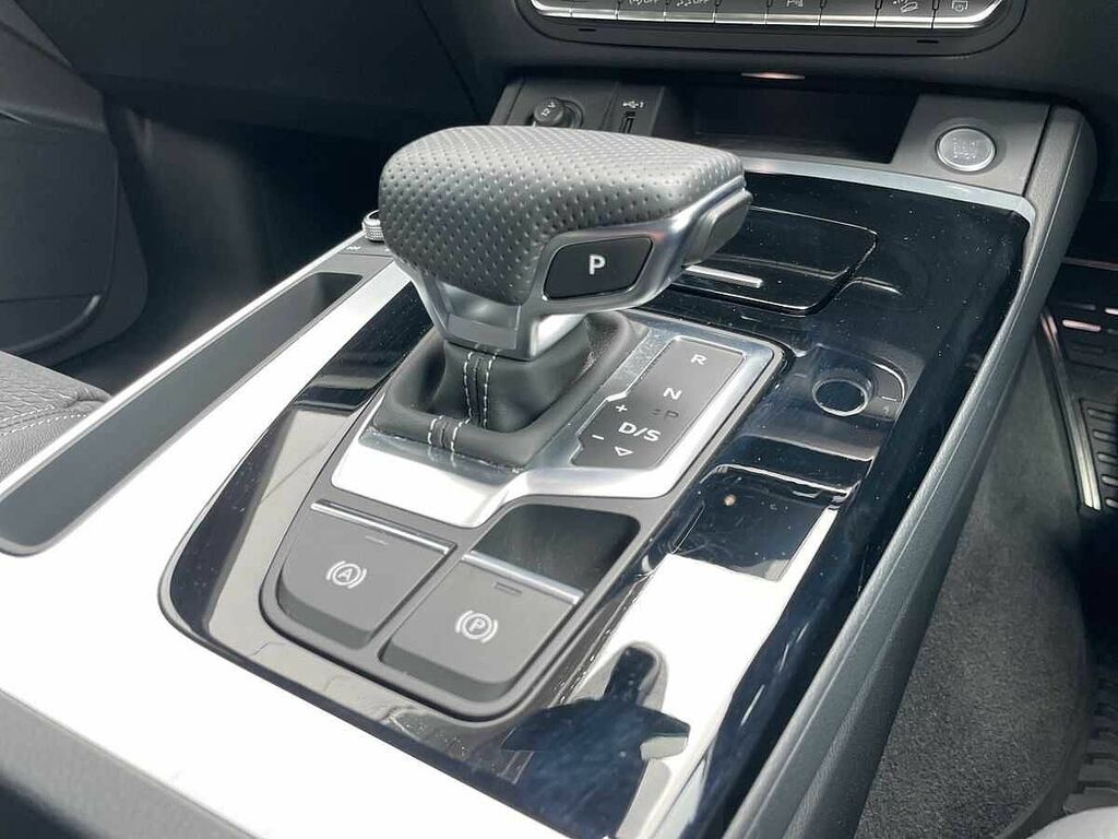 Audi Q5 Automatic Grey #21