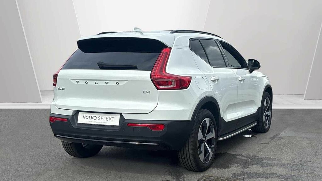Volvo XC40 Ultimate, B4 Mild Hybrid, Dark White #2