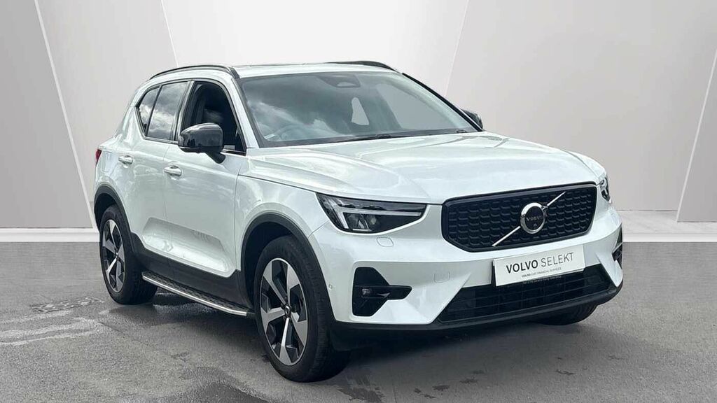 Volvo XC40 Ultimate, B4 Mild Hybrid, Dark White