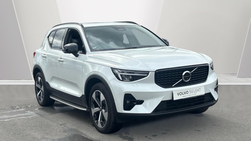 Volvo XC40 Ultimate, B4 Mild Hybrid, Dark White