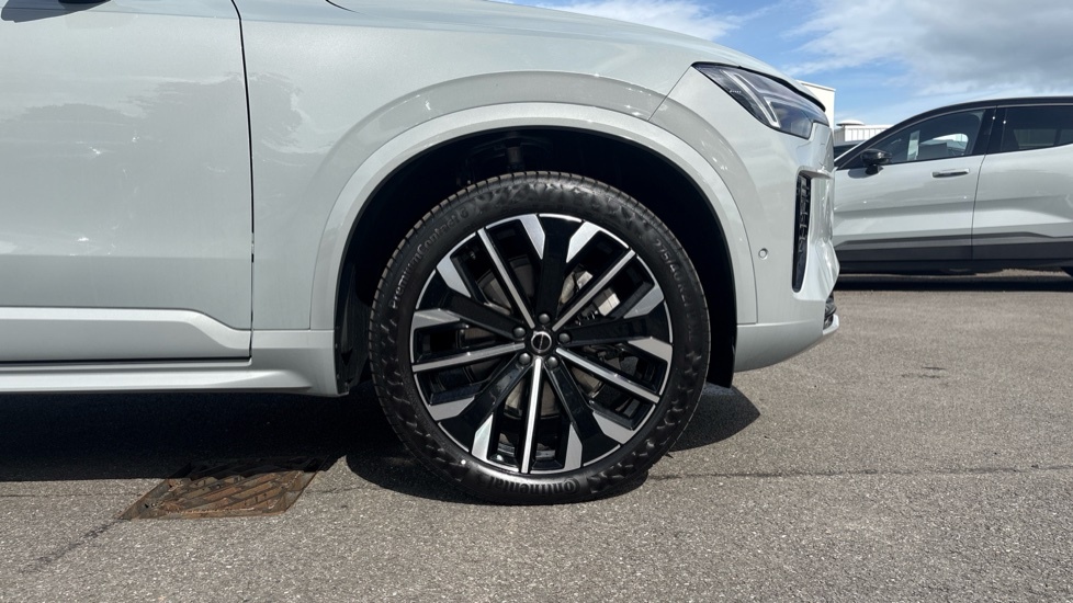 Volvo XC90 Plus, T8 Awd Plug-in Hybrid, Dark Black #9