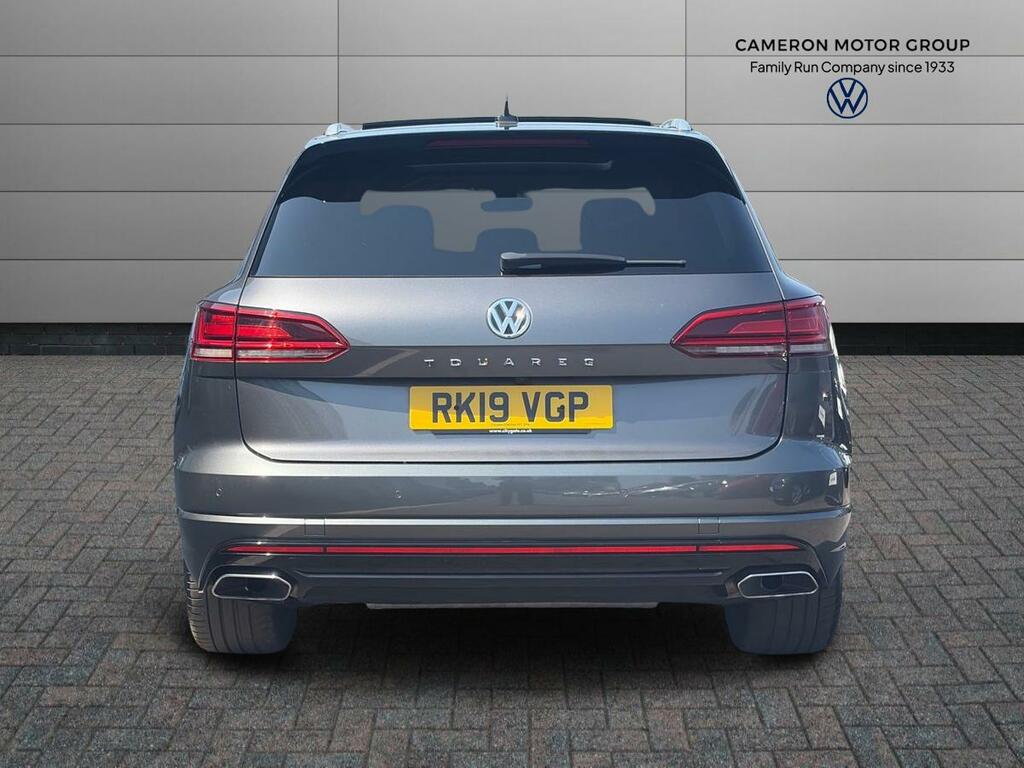 Volkswagen Touareg 3.0 V6 Tdi 4Motion R-line Tech Massive Spec RK19VGP Grey #4