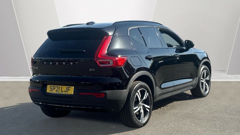 Volvo XC40 R-design, B4 Mild Hybrid Black #2