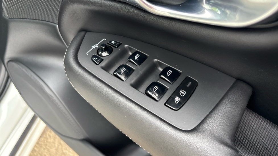 Volvo XC90 2.0H T8 Recharge 18.8Kwh Inscription 4Wd Euro  #21