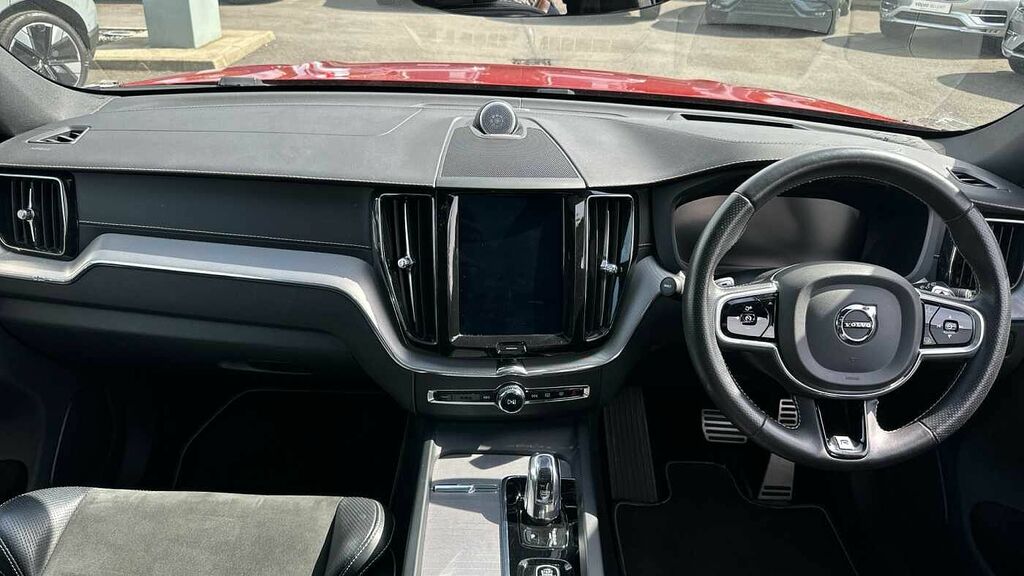 Volvo XC60 T8 Twin Engine R-design Pro Red #5