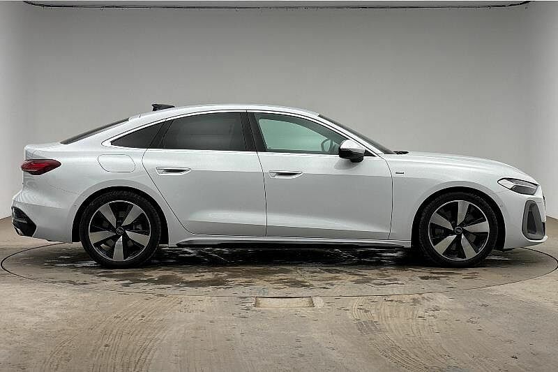 Audi A5 S Line E-hybrid Quattro 299 Ps S Tronic KS25OZX White #4