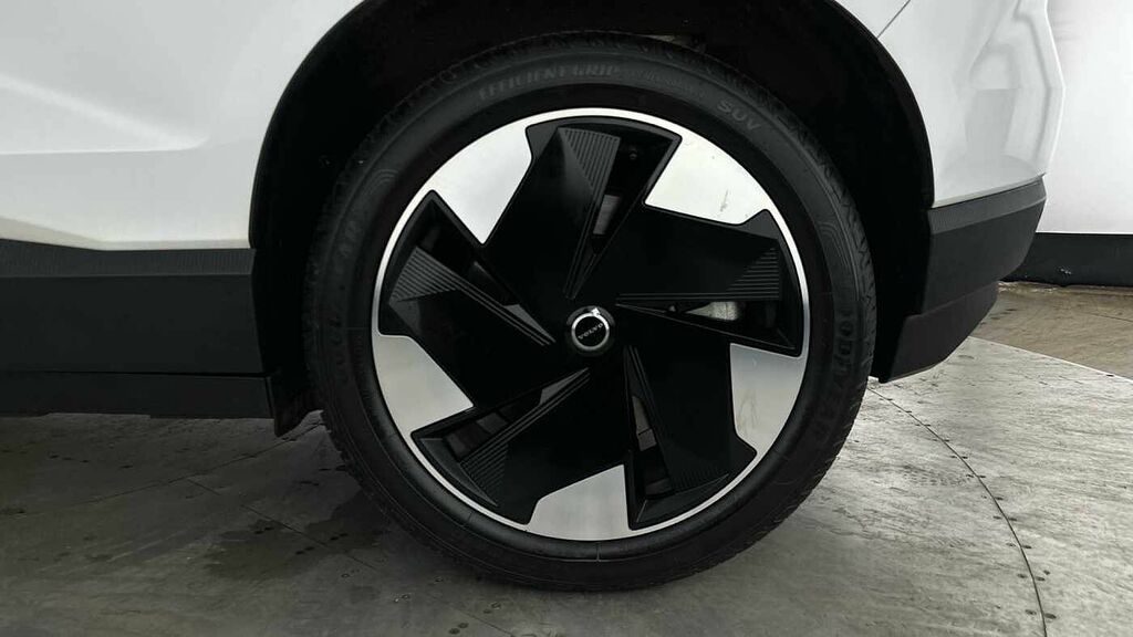 Volvo EX30 Plus, Single Motor Extended Range, Grey #16