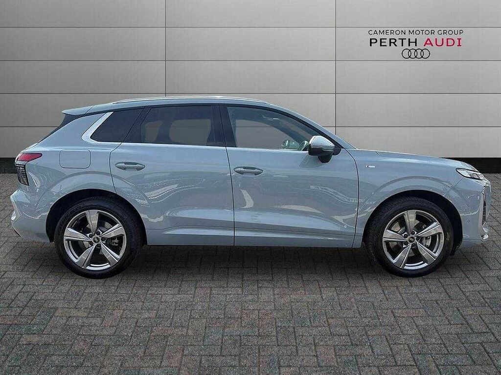 Audi Q3 Suv S Line Tfsi Quattro 204 Ps S Tronic ST75XRD Grey #4