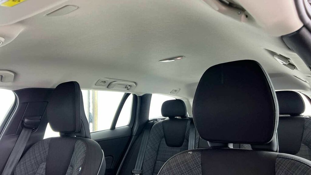 Volvo V60 2.0 B3p Plus Dark 7 Speed Grey #22