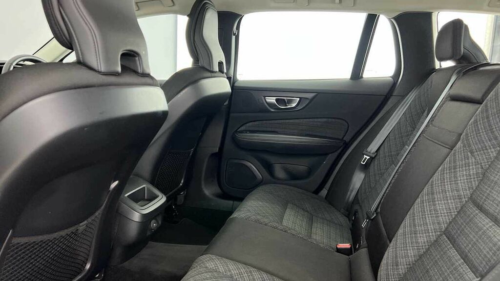 Volvo V60 2.0 B3p Plus Dark 7 Speed Grey #13
