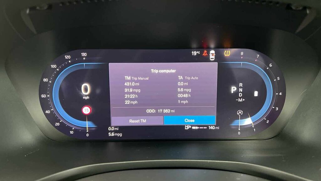 Volvo V60 2.0 B3p Plus Dark 7 Speed Grey #17
