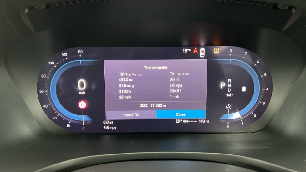 Volvo V60 2.0 B3p Plus Dark 7 Speed Grey #18