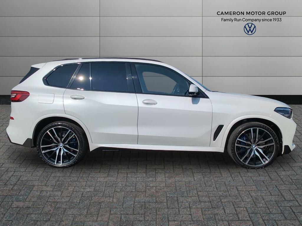 BMW X5 Xdrive30d M Sport White #2