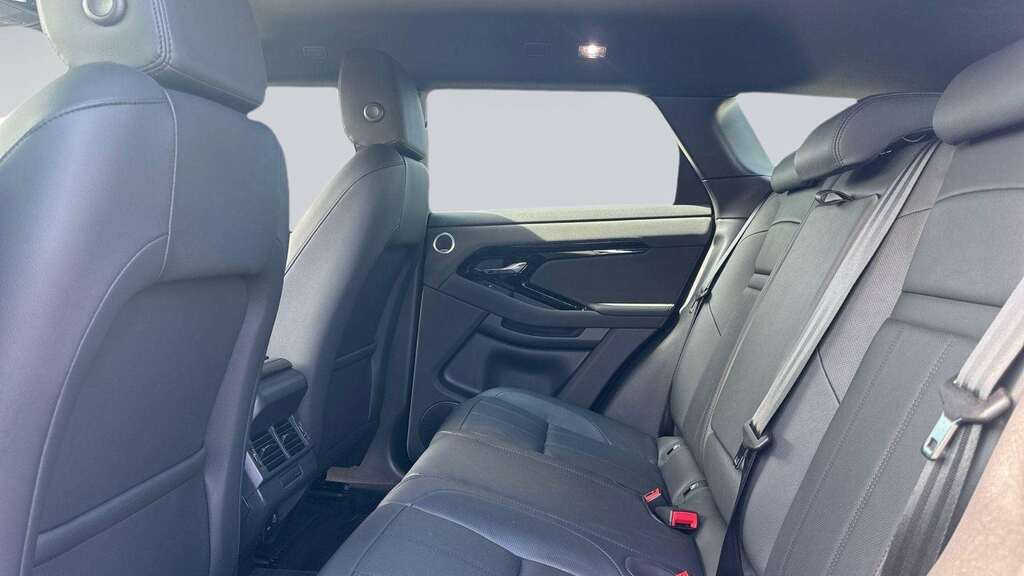 Land Rover Range Rover Evoque 2.0 D200 Dynamic Se 2024 Black #3