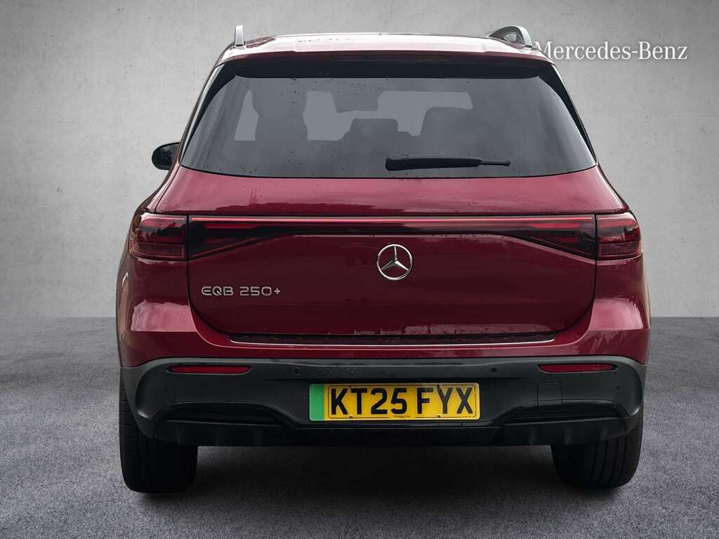 Mercedes-Benz EQB 250 140Kw Urban Edition 70.5Kwh 2025 KT25FYX Red #5
