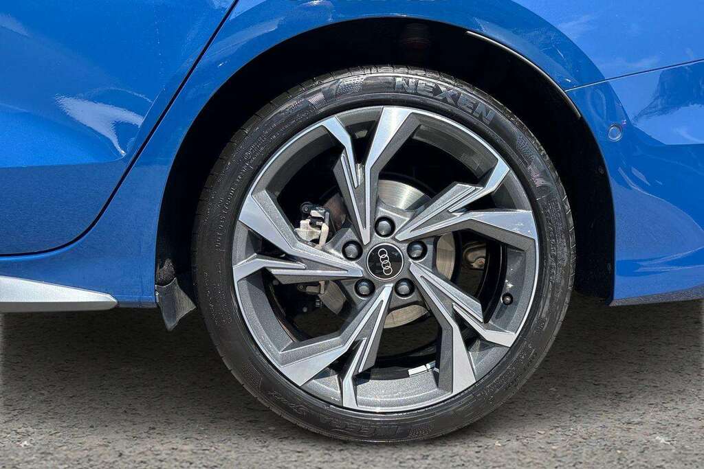 Audi A3 1.5 Tfsi 150 S Line S Tronic 2025 VN75NRJ Blue #5