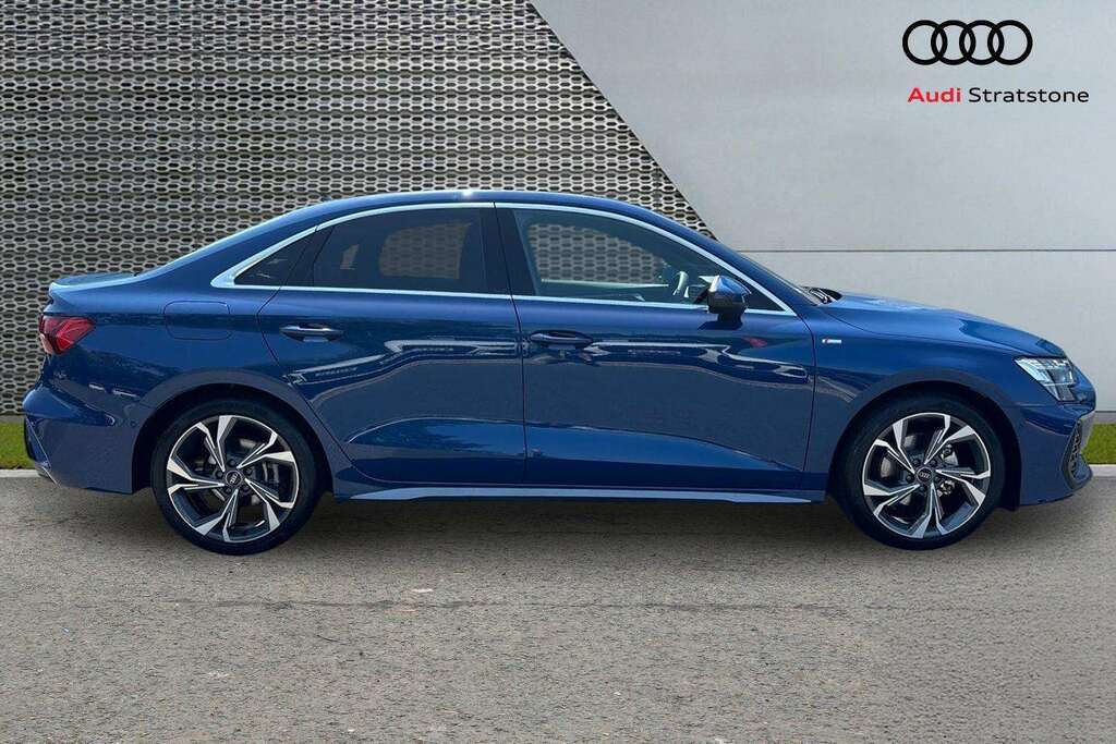 Audi A3 1.5 Tfsi 150 S Line S Tronic 2025 VN75NRJ Blue #4
