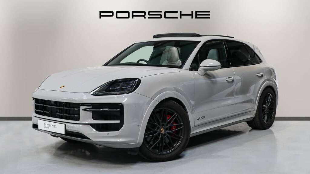 Porsche Cayenne Gts 2024 YK74FHT #2
