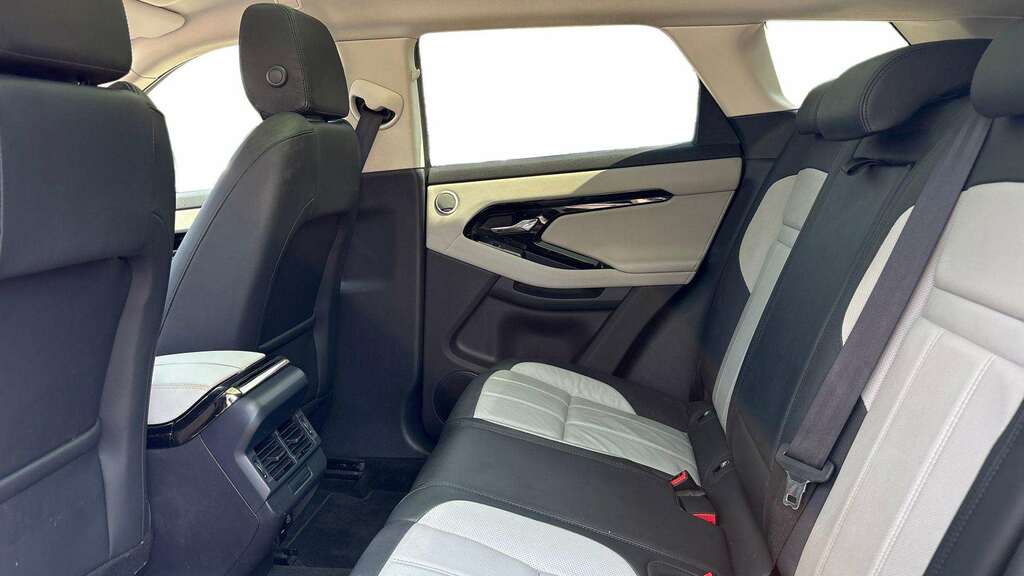Land Rover Range Rover Evoque 2.0 D200 Dynamic Se 2024 DN74GYJ Black #3