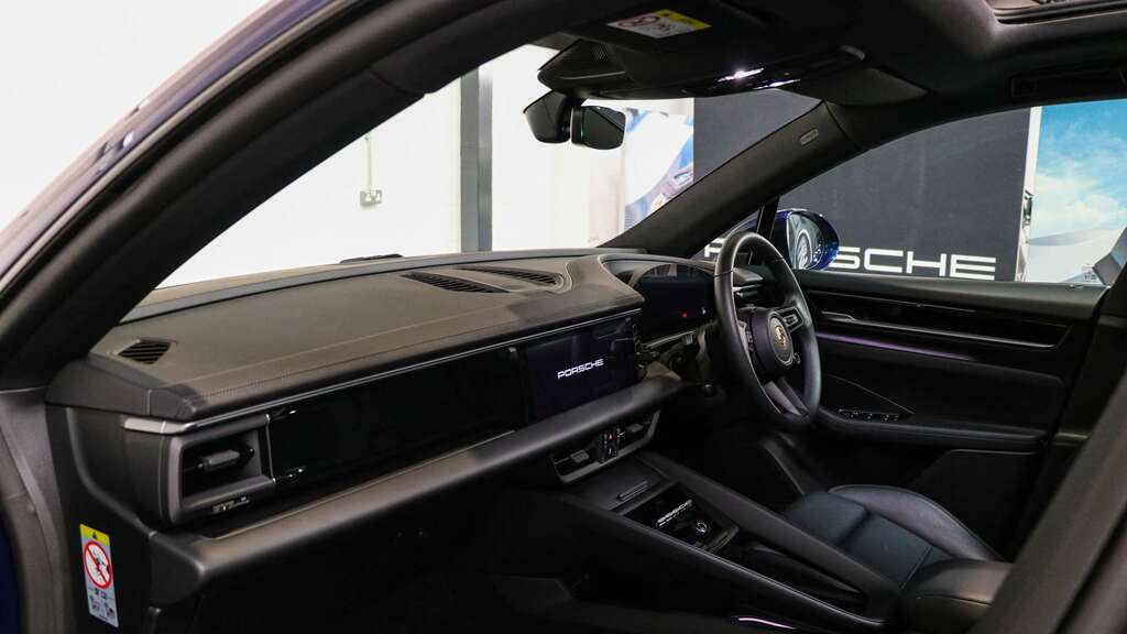 Porsche Macan 4 2025 MT25YJE Blue #5