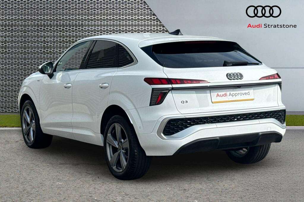 Audi Q3 1.5 Tfsi S Line S Tronic 2026 BK26KYG White #3
