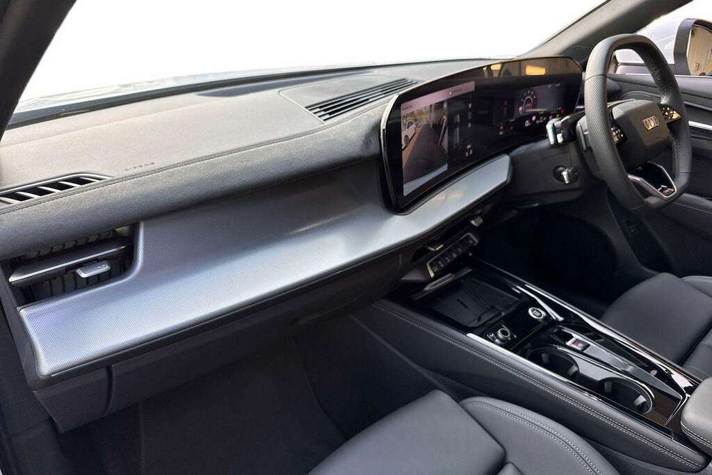 Audi Q3 1.5 Tfsi S Line S Tronic 2026 BK26KYG White #2