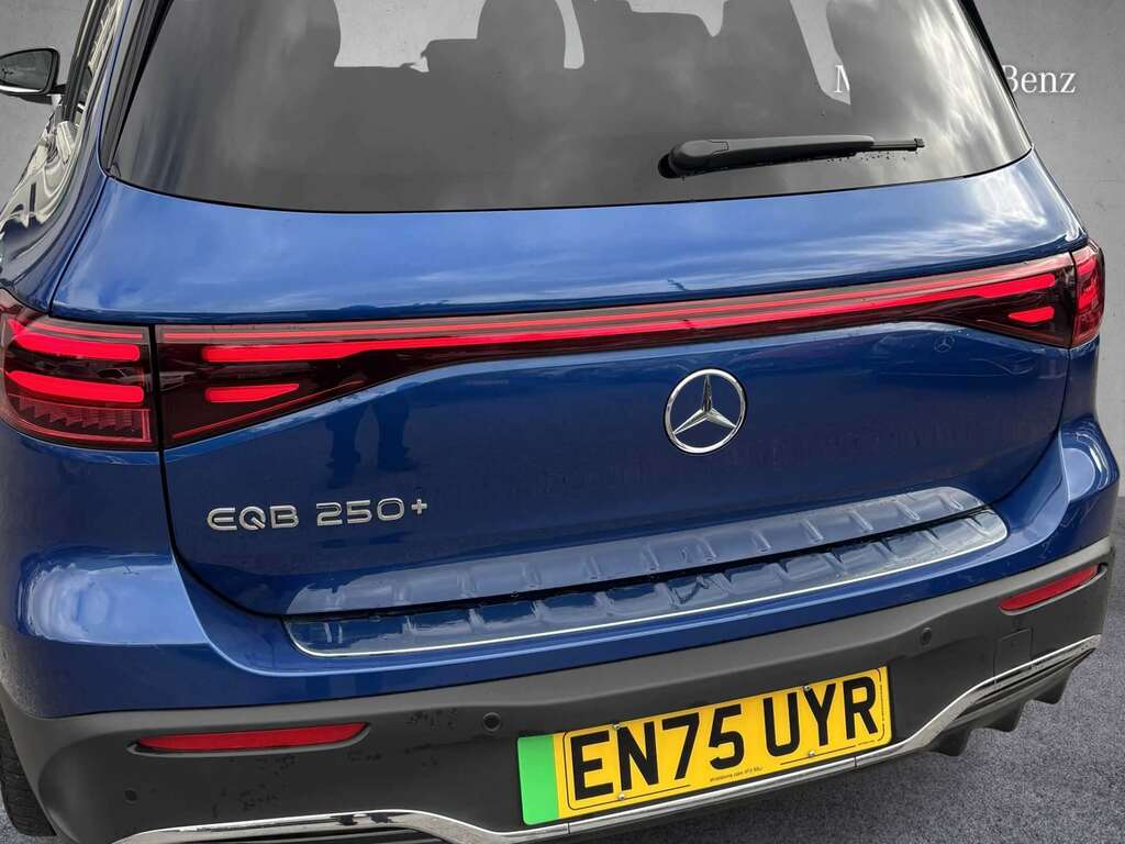 Mercedes-Benz EQB Eqb 250 140Kw Amg Line Premium 70.5Kwh KS75WCT White #10