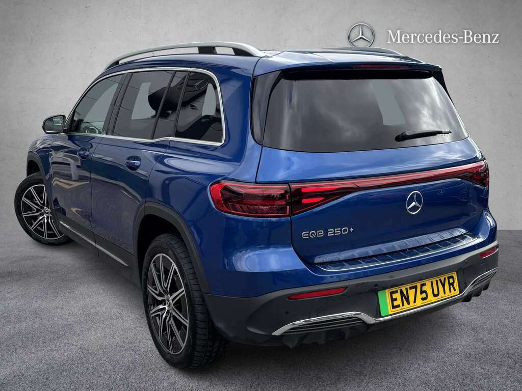 Mercedes-Benz EQB 250 140Kw Amg Line Executive 70.5Kwh 202 Blue #2