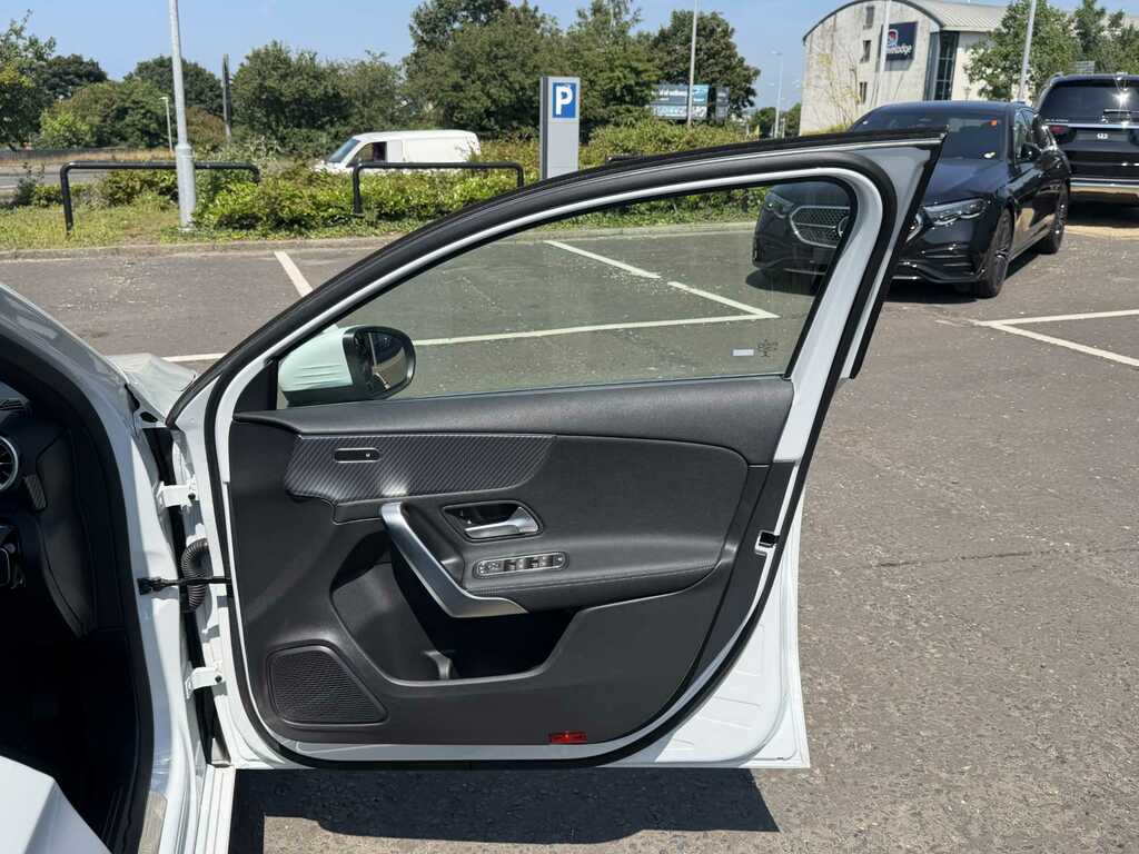 Mercedes-Benz A Class A180 Sport Executive 2023 SN23UDB White #6