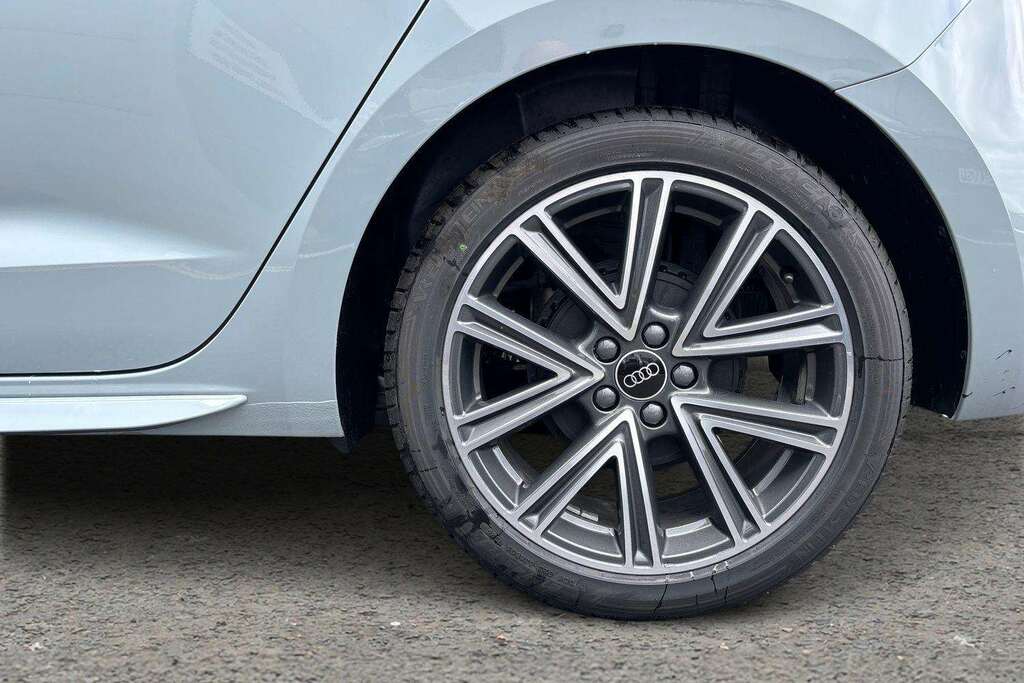 Audi A1 25 Tfsi S Line S Tronic 2026 MV26GZX Grey #4