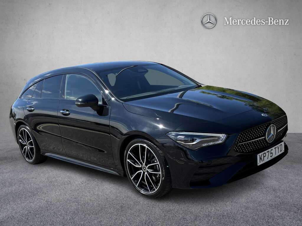 Mercedes-Benz CLA Class 200 Amg Line Premium Tip 2025 Black