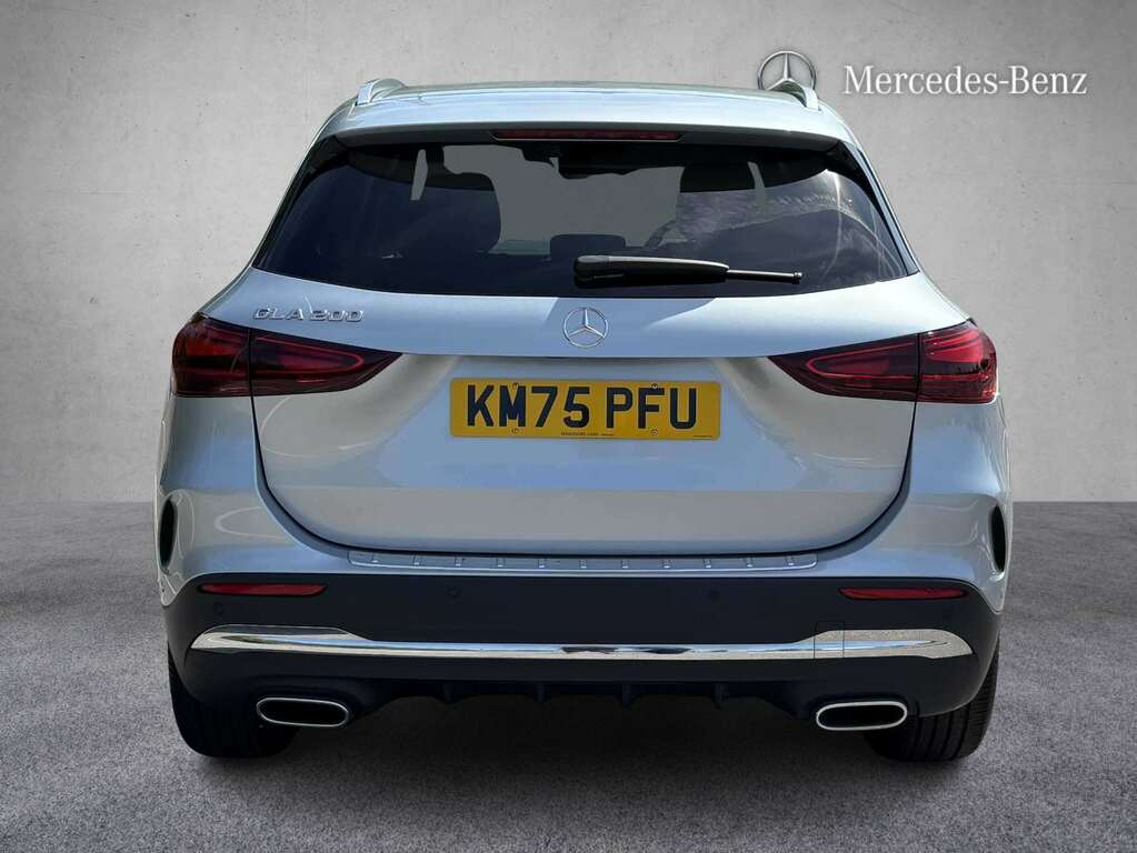 Mercedes-Benz GLA Class 200 Amg Line Executive 2025 KM75PFU Silver #5