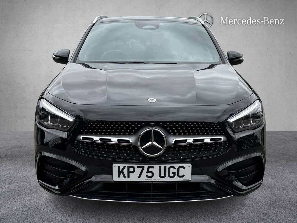 Mercedes-Benz GLA Class 200 Amg Line Executive 2025 KP75UGC Black #3