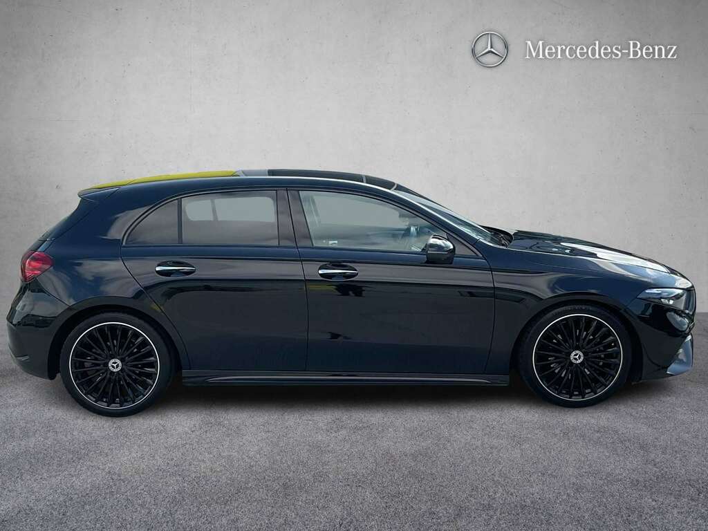 Mercedes-Benz A Class A180 Amg Line Premium Plus 2025 KN25YXC Black #2