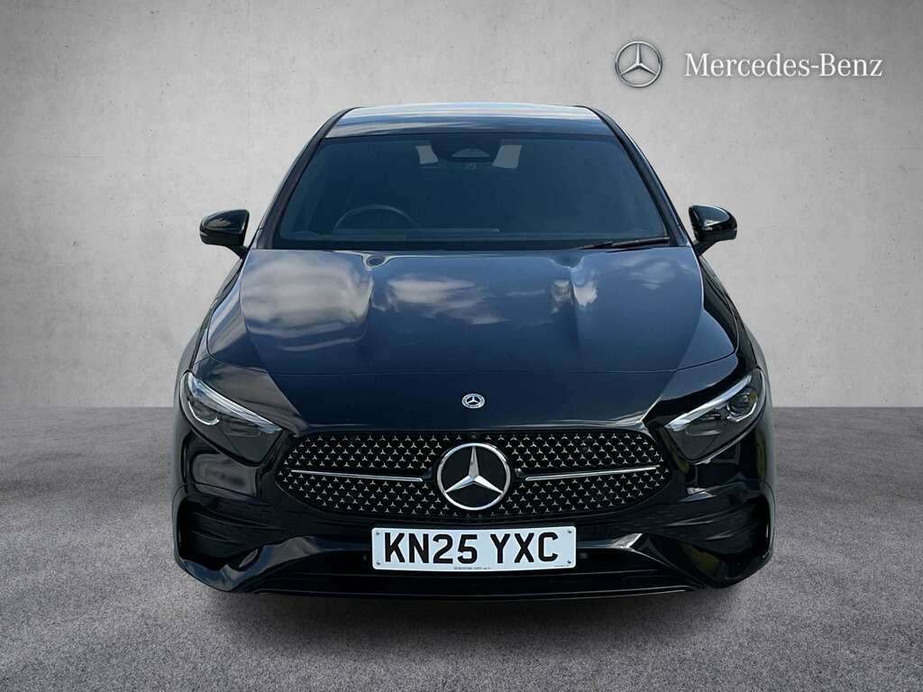 Mercedes-Benz A Class A180 Amg Line Premium Plus 2025 Black