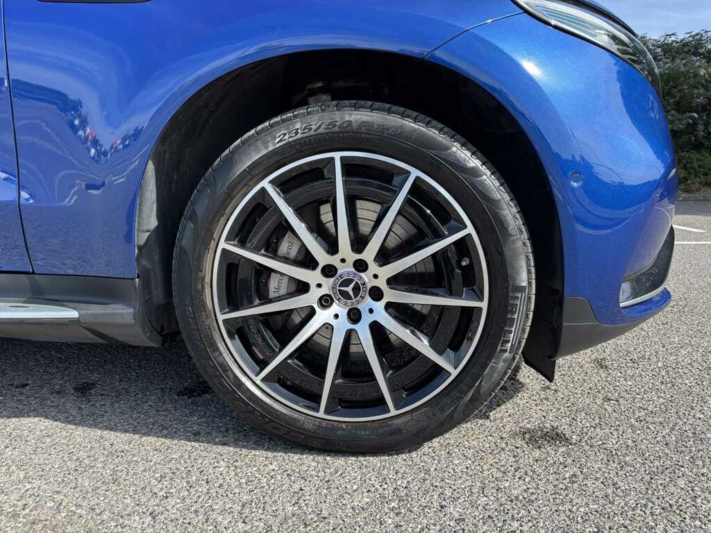 Mercedes-Benz EQC 400 300Kw Amg Line Edition 80Kwh 2023 KT73XSG Blue #6