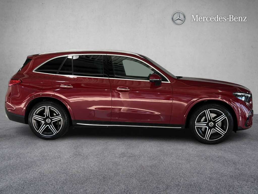 Mercedes-Benz GLC Class 220D 4Matic Amg Line Premium 9G-tronic 2023 SM73GHO Red #4