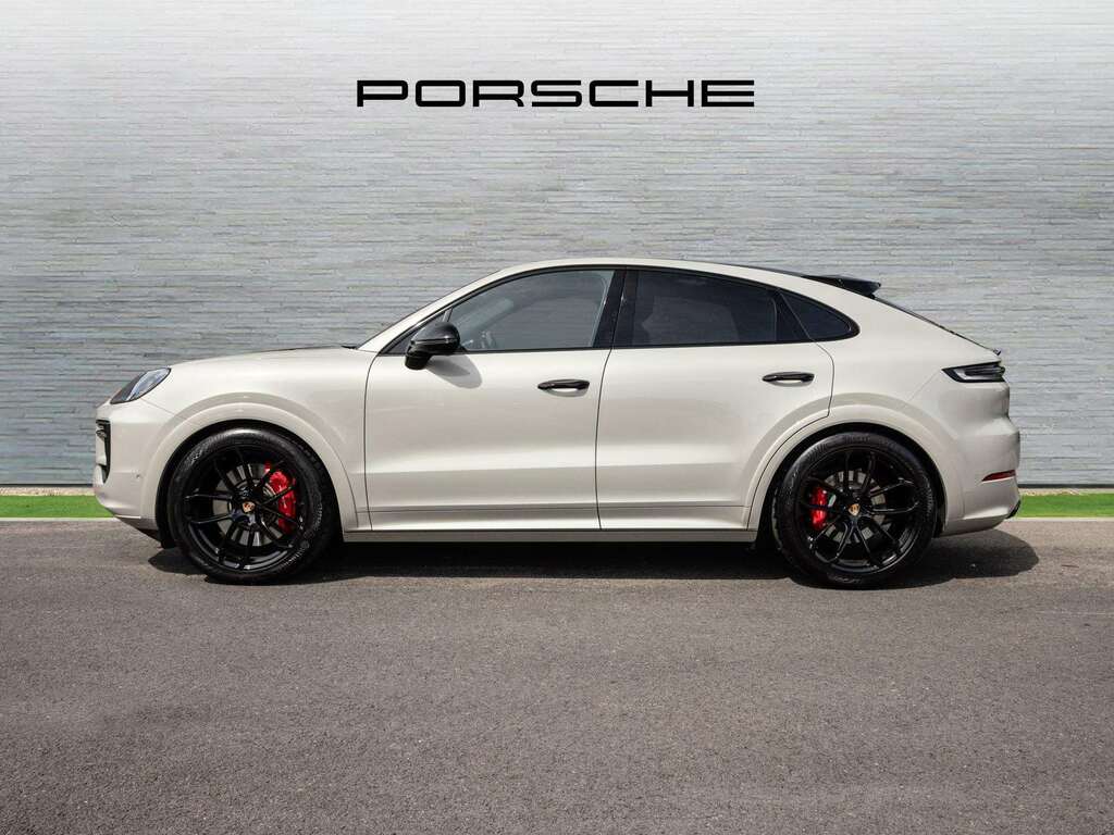Porsche Cayenne S Coup 2025 Brown #3