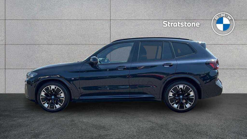 BMW iX3 210Kw M Sport Pro 80Kwh 2022 PK22AUR Black #4