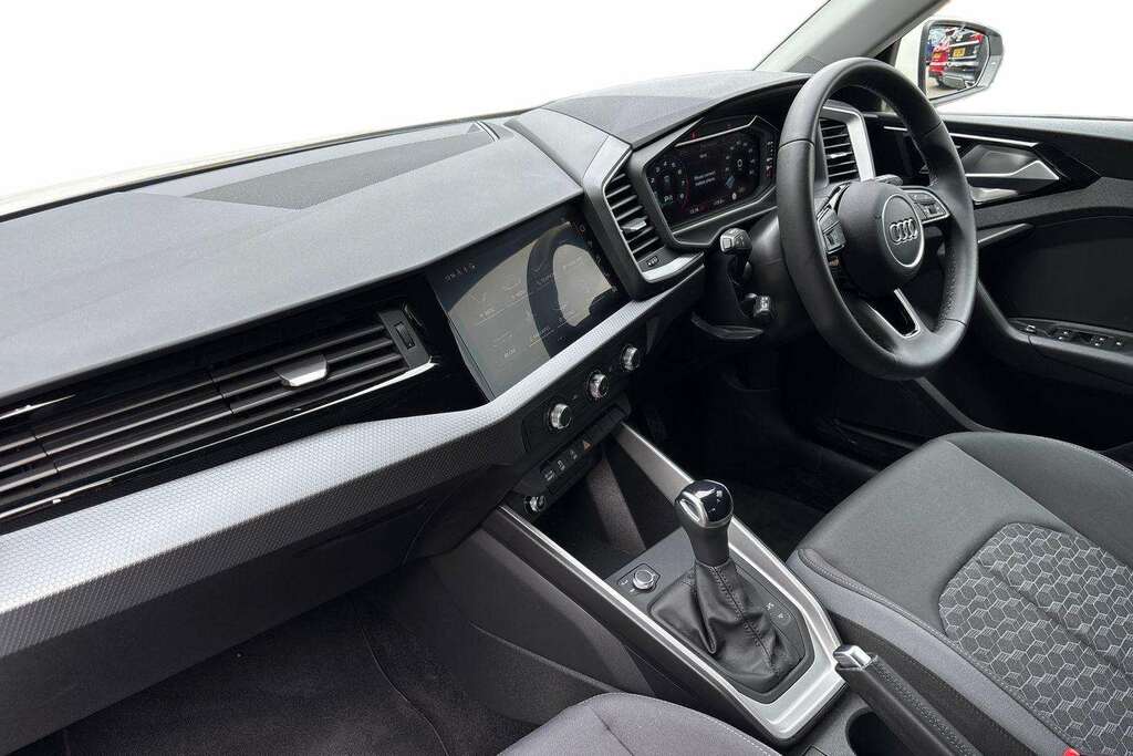 Audi A1 30 Tfsi Sport S Tronic 2024 BK74ODY White #2