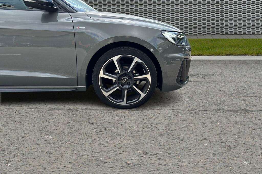 Audi A1 25 Tfsi Black Edition 2023 BV73WDY Grey