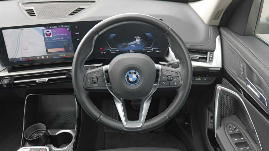 BMW iX1 230Kw Xdrive30 Xline 65Kwh 2024 Black #3