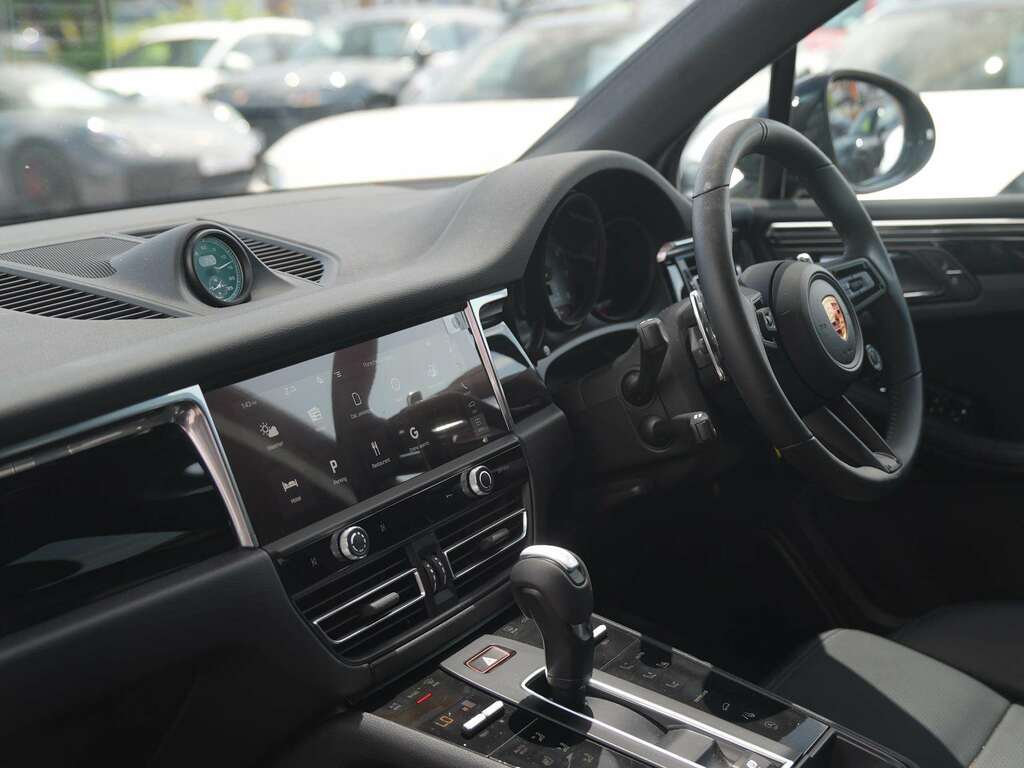 Porsche Macan S Pdk 2025 Black #3