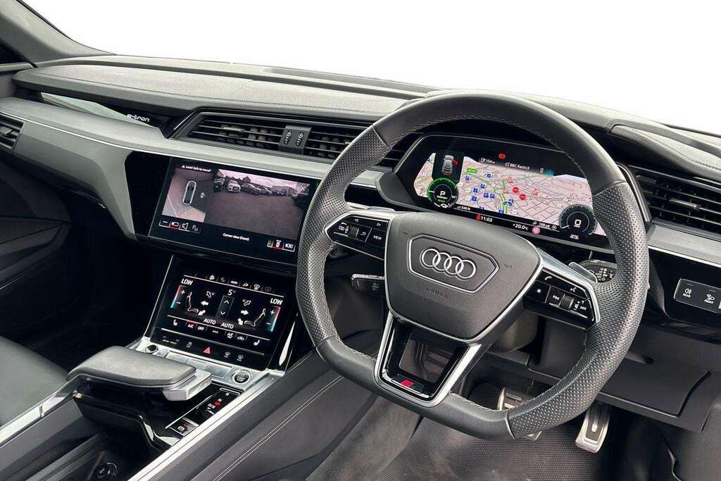 Audi Q8 e tron 300Kw 55 Quattro 114Kwh Black Edition 202 Black #6