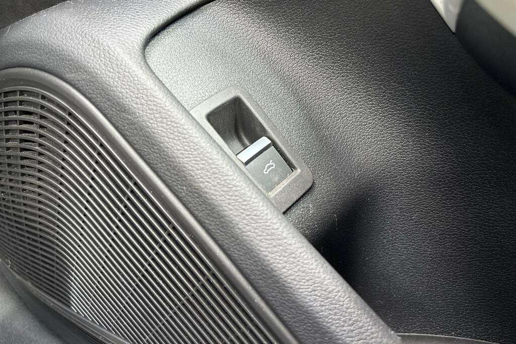 Audi RS4 Carbon Black Black #35