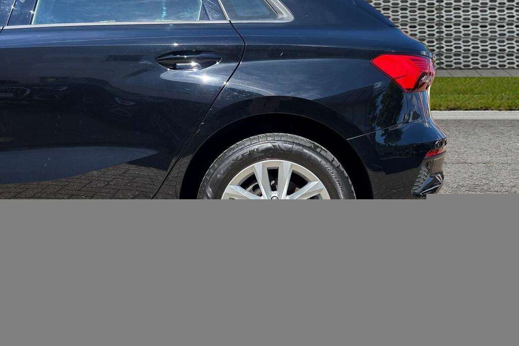 Audi A3 30 Tfsi Technik 2023 SW23GKV Black #6