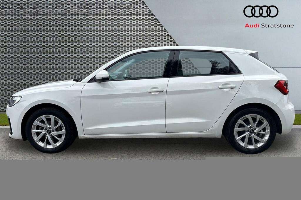 Audi A1 25 Tfsi Sport 2025 VE74TYG White #3