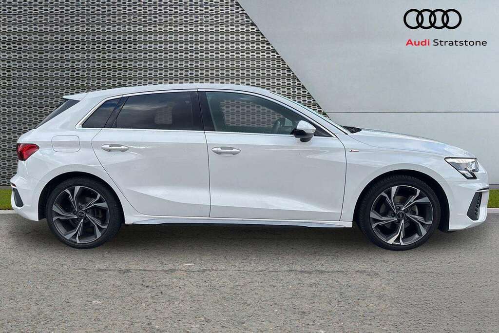 Audi A3 35 Tfsi S Line S Tronic 2024 BT24YMM White #4